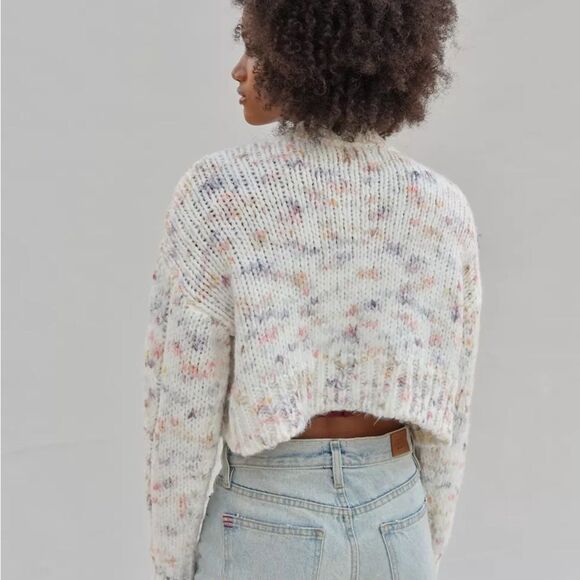 Urban Outfitters Cameron Confetti Cable Knit Crop Cardigan - Picture 4 of 13
